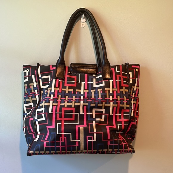 Trina Turk Geometric Large Tote Bag Leather - Picture 3 of 8